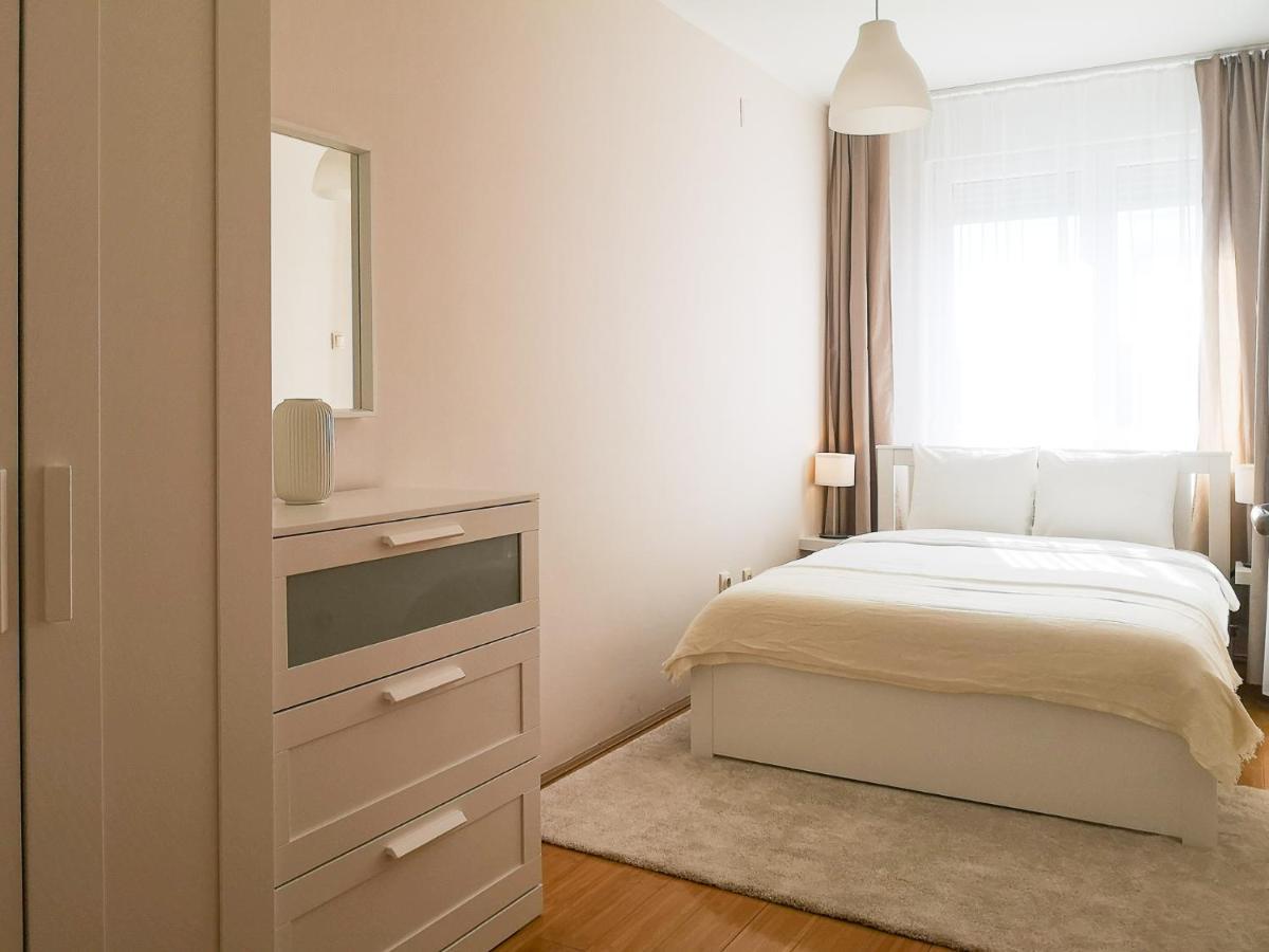 Filinhome Papa Suite 4 노비사드 외부 사진